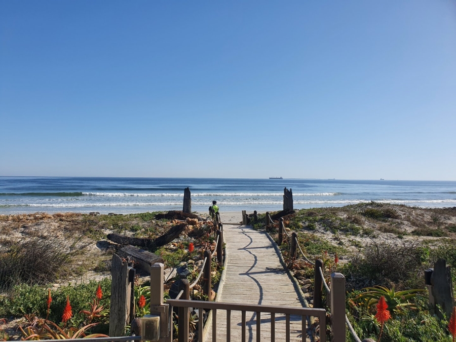 1 Bedroom Property for Sale in Lagoon Beach Western Cape